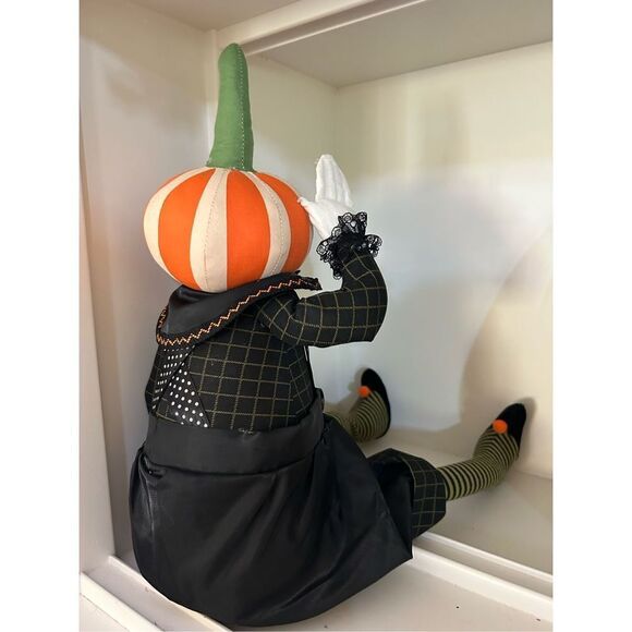 Halloween Pumpkin Shelf Sitter - Picture 5 of 5